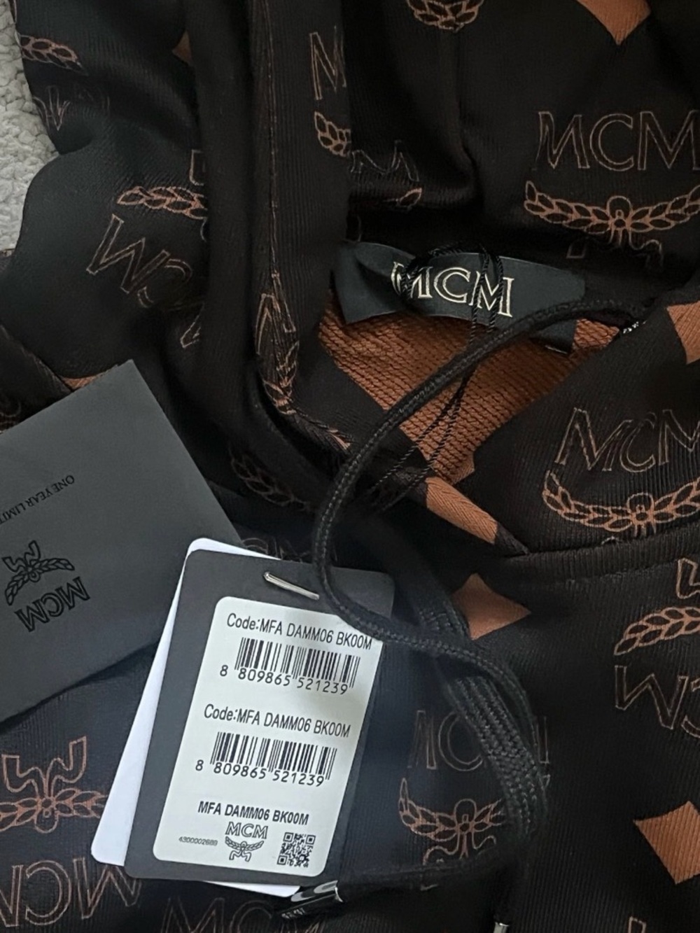 MCM men’s  Black & Brown Logo Hoodie Jacket - Picture 3 of 7